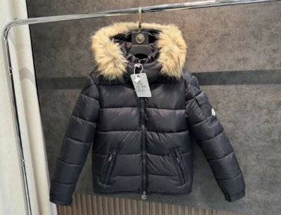 ��� ������� ������ Moncler